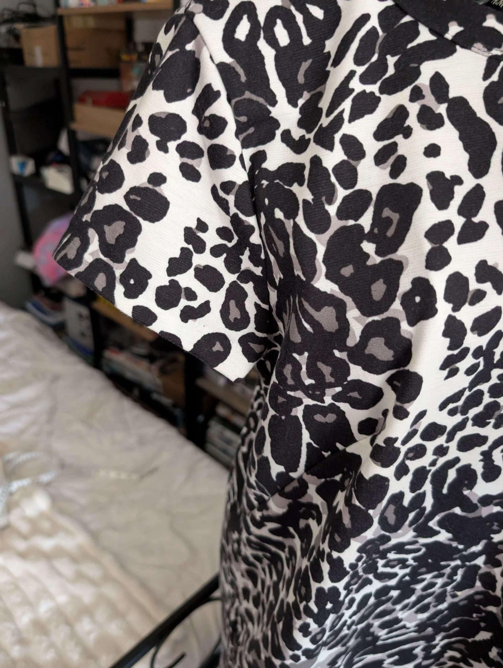 Magnífico vestido com estampa de leopardo – H&M – Tamanho M – photo 3